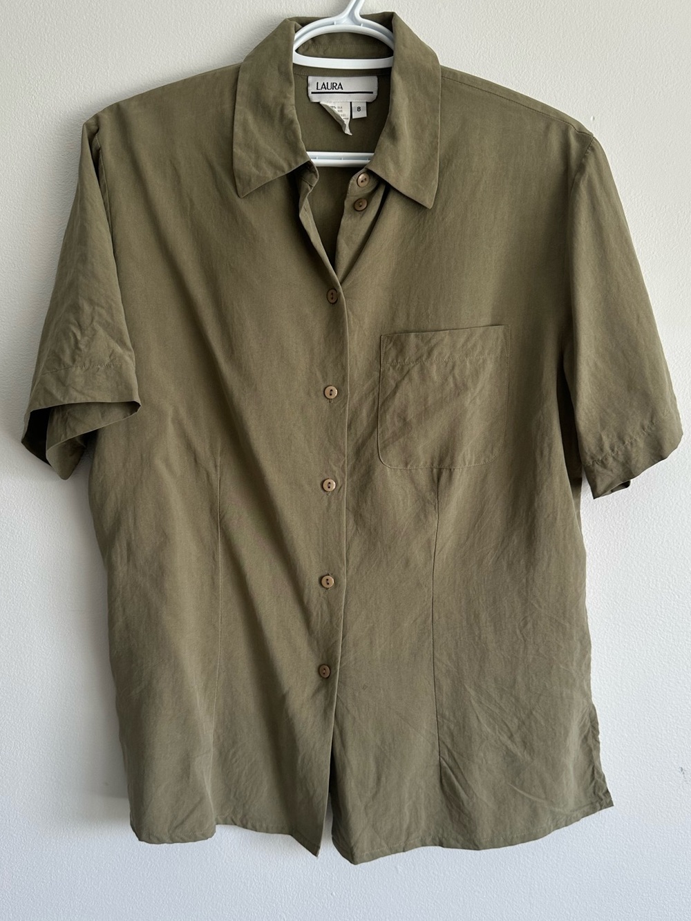 LAURA 100% Silk Vintage Olive Short-Sleeve Button-Down Shirt Size 8